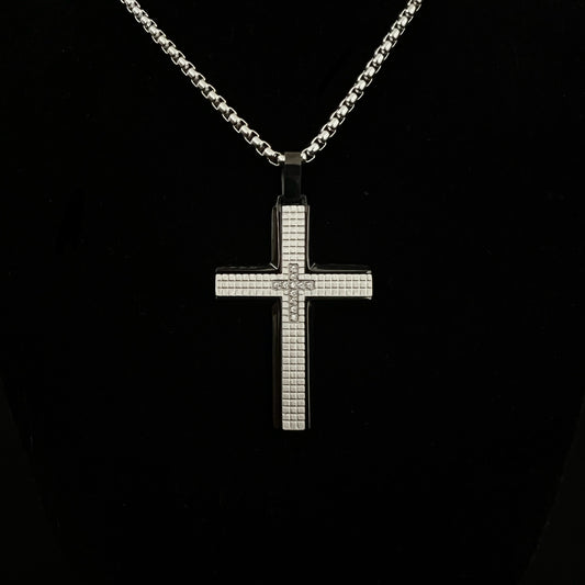 Medium Sized Detailed Cross Necklace (Box Chain)